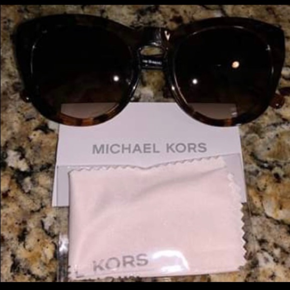 Michael Kors sunglasses - Picture 2 of 3